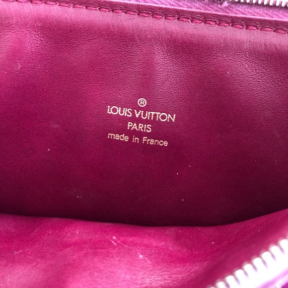 $700 LouisVuitton Fuchsia Monogram Charms Pochette - Picture 5 of 6